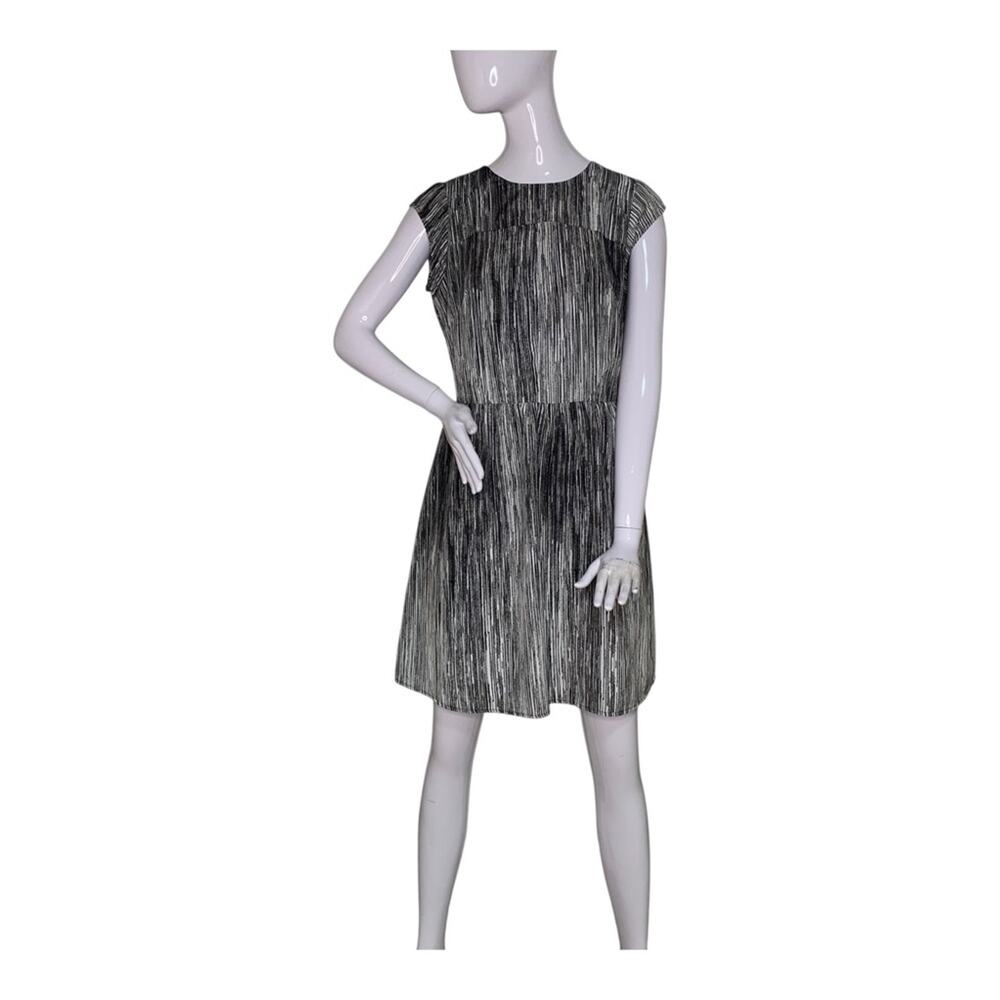 Mossimo Dress Striped Black and White Full Lined Exposed Zipper on Back Size M